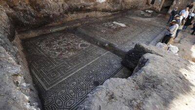 Знаменитости - Археологи обнаружили редкую мозаику с амазонками - vesty.co.il - Сирия - Дамаск - Израиль - Бейрут