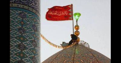 Али Хаменеи - Касем Сулеймани - Айн Аль-Асад - Знамя возмездия: в Иране над мечетью подняли красный флаг, что может быть объявлением войны - focus.ua - США - Украина - Ирак - Иран - Саудовская Аравия - Багдад - Война