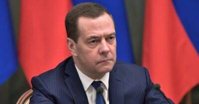 Дмитрий Медведев - Лиз Трасс - "Только я могу такое сделать": Медведев заявил, что лично ведет свой Telegram (видео) - focus.ua - Россия - США - Украина - Англия