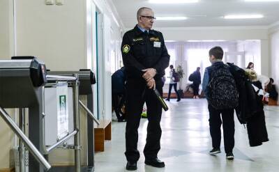 В одной из школ Удмуртии охранник работал без лицензии - gorodglazov.com - респ. Удмуртия - Школа
