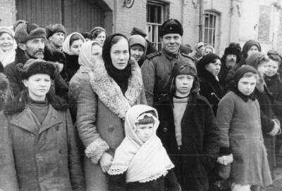 Луга отмечает годовщину освобождения от немецко-фашистских захватчиков в годы ВОВ - online47.ru - район Гатчинский