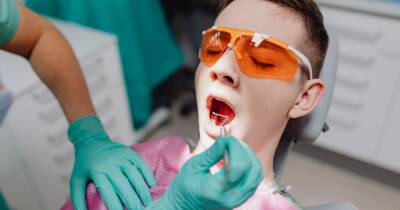 ОРВИ, тонзиллит, герпес. Когда стоит отложить визит к стоматологу и почему - focus.ua - Украина