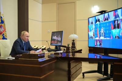 Владимир Путин - Максут Шадаев - Путин предложил усовершенствовать защиту персональных данных граждан - aif - Россия