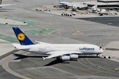 Алексей Макеев - Lufthansa объяснила отмену рейсов в Киев ковидом и посоветовала звонить в Россию - epravda.com.ua - Россия - Украина - Киев - Германия