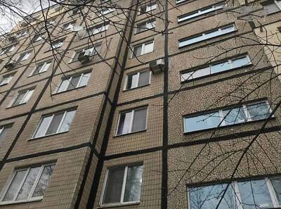 Трагедия в жилом массиве в Днепре женщина выпала с балкона на 6 этаже - dnepr.politeka.net - Украина - Скончался