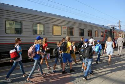 Глазовские школьники смогут путешествовать этим летом на поезде со скидкой 50% - gorodglazov.com - респ. Удмуртия - Удмуртия