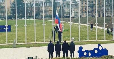 Петр Толстой - Россию официально изгнали из Совета Европы и спустили флаг РФ - kp.ua - Россия - Украина