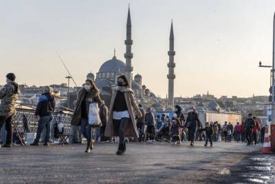 Около 50 тыс. новых случаев заражения коронавирусом выявлено в Турции - trend.az - Турция
