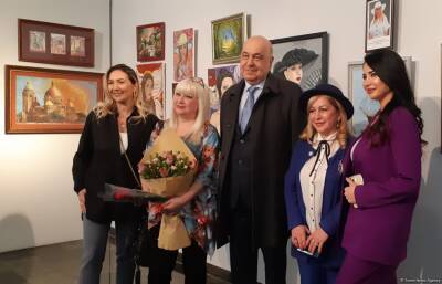Научиться рисовать в 75 лет! Выставка картин учеников Нигяр Нариманбековой (ФОТО) - trend.az - Азербайджан - Баку