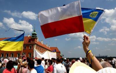 Польша переформатирует рынок труда из-за дефицита мужчин, которые возвращаются в Украину - minfin.com.ua - Украина - Казахстан - Молдавия - Польша