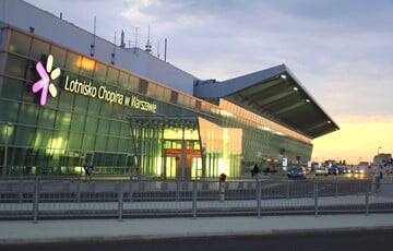 Аэропорт в Варшаве закрыт из-за угрозы взрыва в самолете - charter97.org - Белоруссия - Варшава