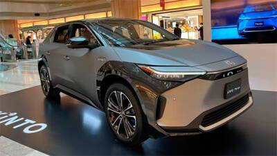 Toyota будет предлагать услугу временной покраски автомобилей с пробегом - bin.ua - Украина - Япония