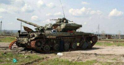 На востоке украинские военные отбили 14 атак и уничтожили десятки единиц вражеской бронетехники - dsnews.ua - Россия - Украина - Донбасс