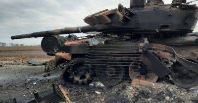 Оккупанты потеряли в Украине уже более тысячи танков: за сутки больше всего возле Изюма (ВИДЕО) - dsnews.ua - Россия - Украина