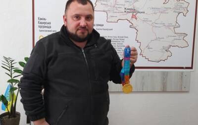 Чемпион Паралимпиады продает медаль, чтобы помочь ВСУ - korrespondent - Украина - Афины