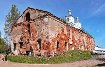 В Глубоком не могут продать 300-летнее здание монастыря, где останавливался Наполеон - charter97.org - Москва - Белоруссия