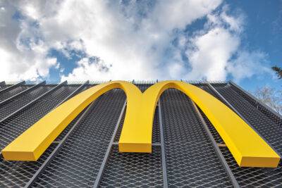 Крис Кемпчински - McDonald’s заявил о продаже бизнеса в россии и полном уходе из страны-агрессора - itc.ua - Россия - Украина - county Mcdonald
