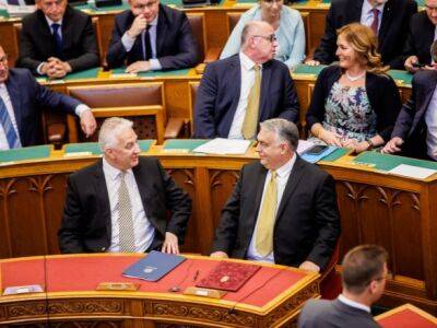 Виктор Орбан - Венгрия - Орбан пятый раз возглавил правительство Венгрии: из Брюсселя с приветствиями сразу напомнили ему о вызовах, с которыми ЕС должен совместно справиться - unn.com.ua - Украина - Киев - Венгрия - Брюссель - Ляйен - Ес