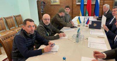 Владимир Зеленский - В России заявили о прекращении переговоров с Украиной - dsnews.ua - Россия - Украина