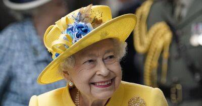 Елизавета II - королева Виктория - королева Елизавета - Елизавета II в желто-синем наряде неожиданно посетила Лондон - focus.ua - Украина - Англия - Лондон