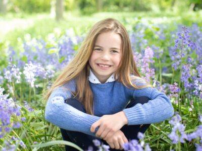 принц Уильям - принцесса Шарлотта - Шарлотте семь лет: новые фото британской принцессы - unn.com.ua - Украина - Киев - Англия - Лондон - Великобритания