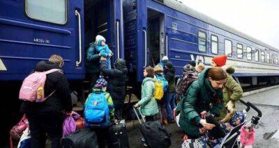 Беженцам из зоны боевых действий будут выдавать по 2000 грн прямо на жд-вокзале - cxid.info - Россия - Украина - Львов