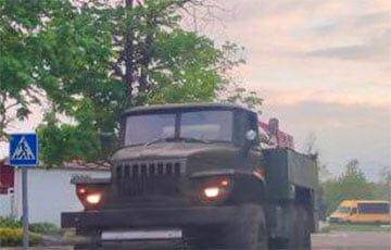 В белорусской Зябровке возле границы с Украиной заметили много военной техники и солдат - charter97.org - Украина - Белоруссия
