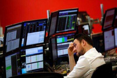 Англия - Фондовые рынки Европы завершили торги в пятницу на позитиве - smartmoney.one - Россия - Китай - Украина - Англия - Reuters