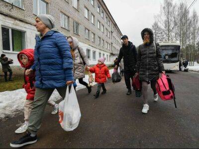 Минтруд предложил предложили доплачивать работодателям за наем украинских беженцев - smartmoney.one - Россия - Украина - ДНР - ЛНР