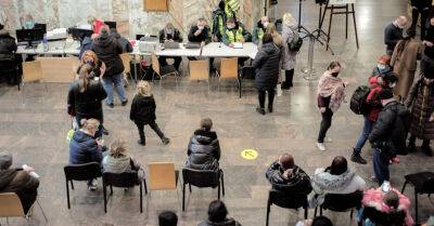 Работодатели предложили 177 вакансий украинским беженцам на бирже в Рижском центре поддержки - rus.delfi.lv - Украина - Рига - Латвия