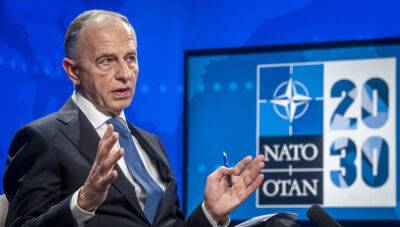 Мирча Джоанэ - НАТО больше не связана обещаниями с РФ, блок усилит присутствие на востоке - замглавы - obzor.lt - Москва - Россия - США - Украина - Вильнюс - территория Nato - Европа