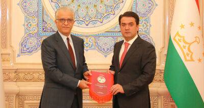 Рустами Эмомали встретился с президентом Азиатской футбольной Конфедерации - dialog.tj - Душанбе - Таджикистан
