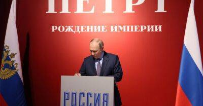 Владимир Путин - "Причем здесь наша спецоперация в Донбассе? ЕС и США сами виноваты". Пересказ речи Путина - rus.delfi.lv - Россия - США - Латвия