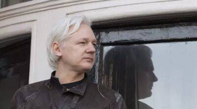 Джулиан Ассанж - Прити Пател - Великобритания одобрила экстрадицию основателя WikiLeaks Джулиана Ассанжа в США - dialog.tj - США - Англия - Лондон - Эквадор