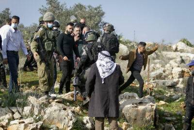 Возле Ариэля в столкновении с поселенцами убит палестинец - news.israelinfo.co.il - Израиль - Палестина