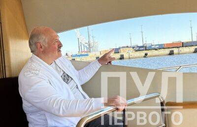 Александр Лукашенко - Лукашенко ознакомился с ходом строительства белорусского порта в Бронке - ont.by - Россия - Белоруссия