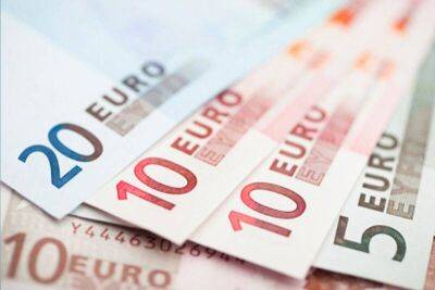 Доллар дешевеет к евро, фунту и иене - smartmoney.one - США
