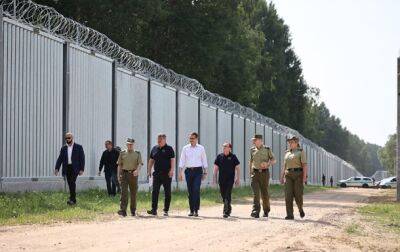 Матеуш Моравецкий - Польша достроила забор на границе с Беларусью - korrespondent - Украина - Белоруссия - Польша