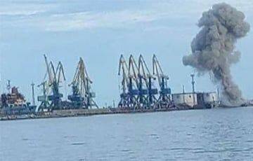 В Бердянске захватчики пытались достать со дна затонувший корабль «Саратов» - charter97.org - Белоруссия - Запорожье - Бердянск
