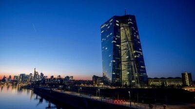 Марио Драги - Кристин Лагард - ЕЦБ объявил о повышении ключевой ставки - ru.euronews.com - Украина - Англия - Италия