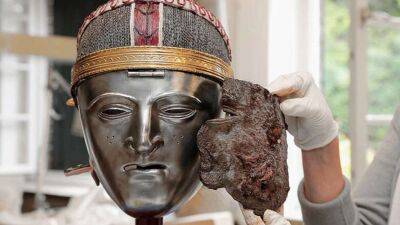 Археологи виявили у Німеччині рідкісну маску I століття (Фото) - lenta.ua - Украина - Голландія