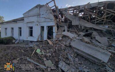 Ракетна атака на Миколаїв: зруйновано школу, пошкоджено дві багатоповерхівки - vchaspik.ua - Украина - місто Миколаїв