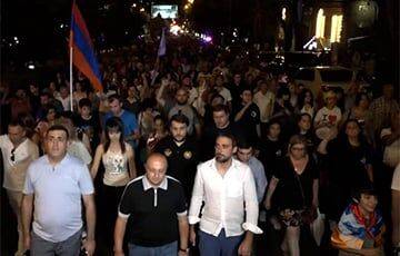 Никола Пашинян - В Ереване оппозиция требует отставки премьер-министра Армении - charter97.org - Армения - Белоруссия - Ереван