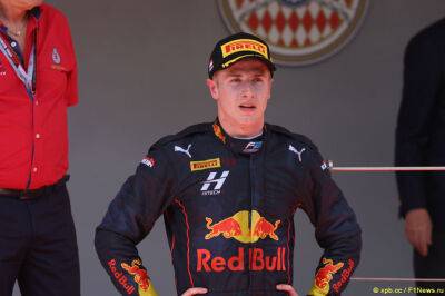 Кристиан Хорнер - Юри Випс - В Red Bull продолжат поддерживать Юри Випса - f1news.ru - Англия