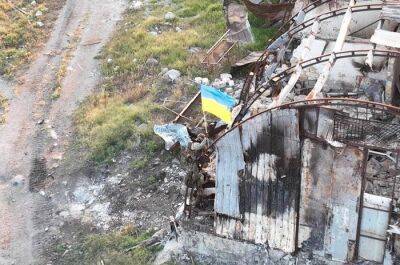 Украинские воины установили флаг Украины на острове Змеиный (фото) - sportarena.com - Россия - Украина