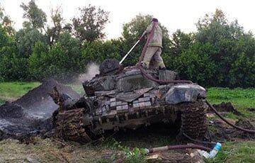 В Менском районе из реки вытащили два российских танка с затонувшими экипажами - charter97.org - Белоруссия - Минск