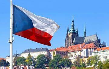 Ян Липавский - Чехия поддерживает полный запрет выдачи виз гражданам РФ - charter97.org - Россия - Украина - Белоруссия - Чехия - Брюссель - Прага