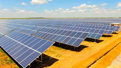 В Іспанії запустили найбільшу в Європі сонячну електростанцію - bin.ua - Украина - Іспанія