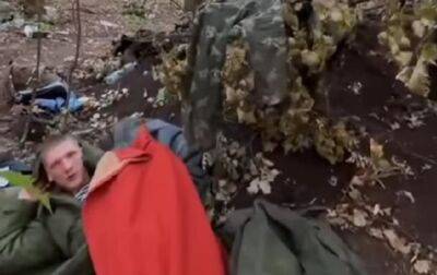 ВСУ взяли в плен оккупанта, уснувшего в лесу - korrespondent - Россия - Украина