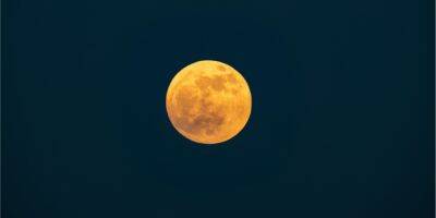 Осетровое Полнолуние 12 августа. Как повлияет на самочувствие последняя полная Луна лета 2022 - nv.ua - США - Украина - штат Мэн